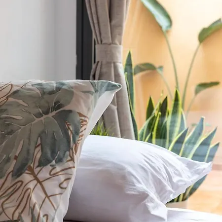 Casa 13 Next To Lagos Highspeed Wifi דירה