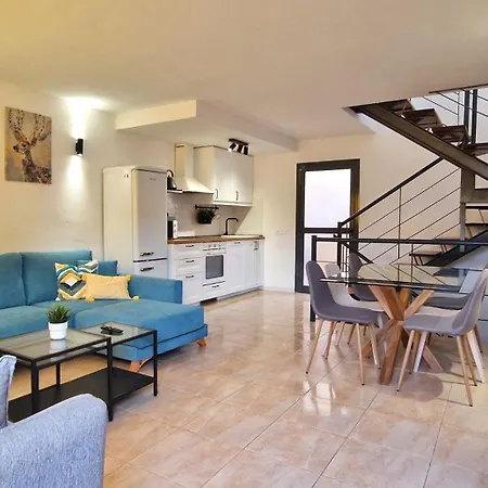 Casa 13 Next To Lagos Highspeed Wifi *